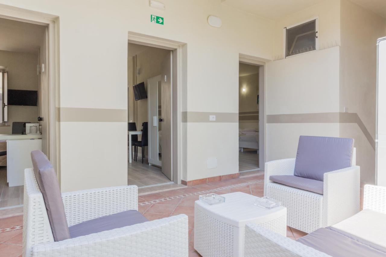 Center Rooms Piacenza Eksteriør billede